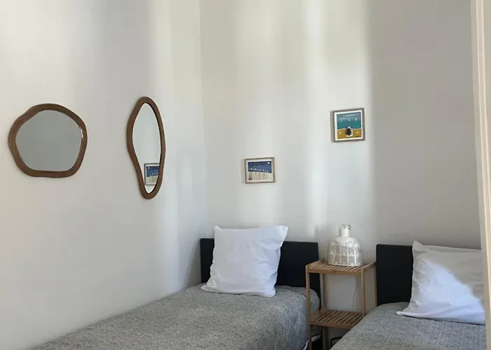 Depart Du Marin A La Cotiniere *